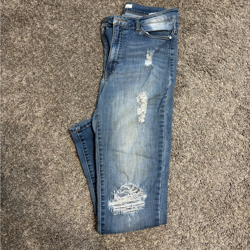 kancan size 11 distressed high waisted